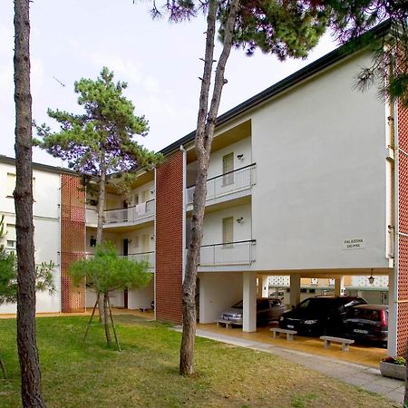 Appartamenti Dei Pini Bibione Bagian luar foto